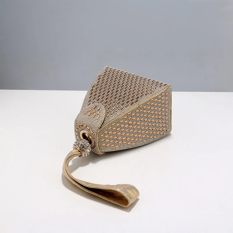 女性のためのラインストーン付きの豪華なイブニングバッグ,ピラ - Luxury Bags Brand Pyramid のレビューと価格