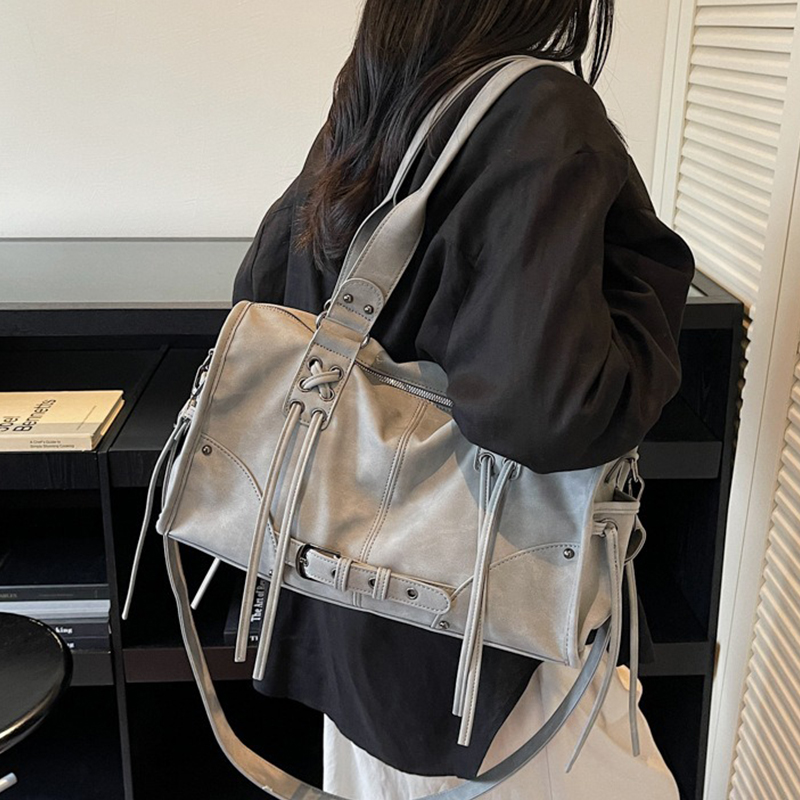 Y2K バイクバッグ 女性用 高級ブランド 大容量トートバッ - Luxury Bags Price のレビューと価格