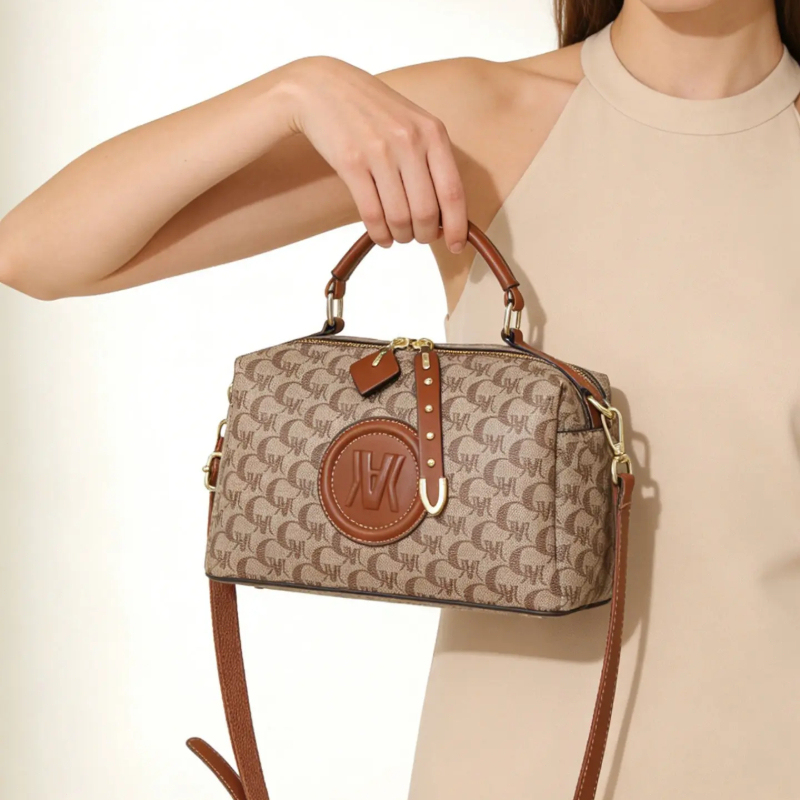 ボストンバッグ、ピローバッグ、レディースバッグ、ライトラグジ - Luxury Bags のレビューと価格