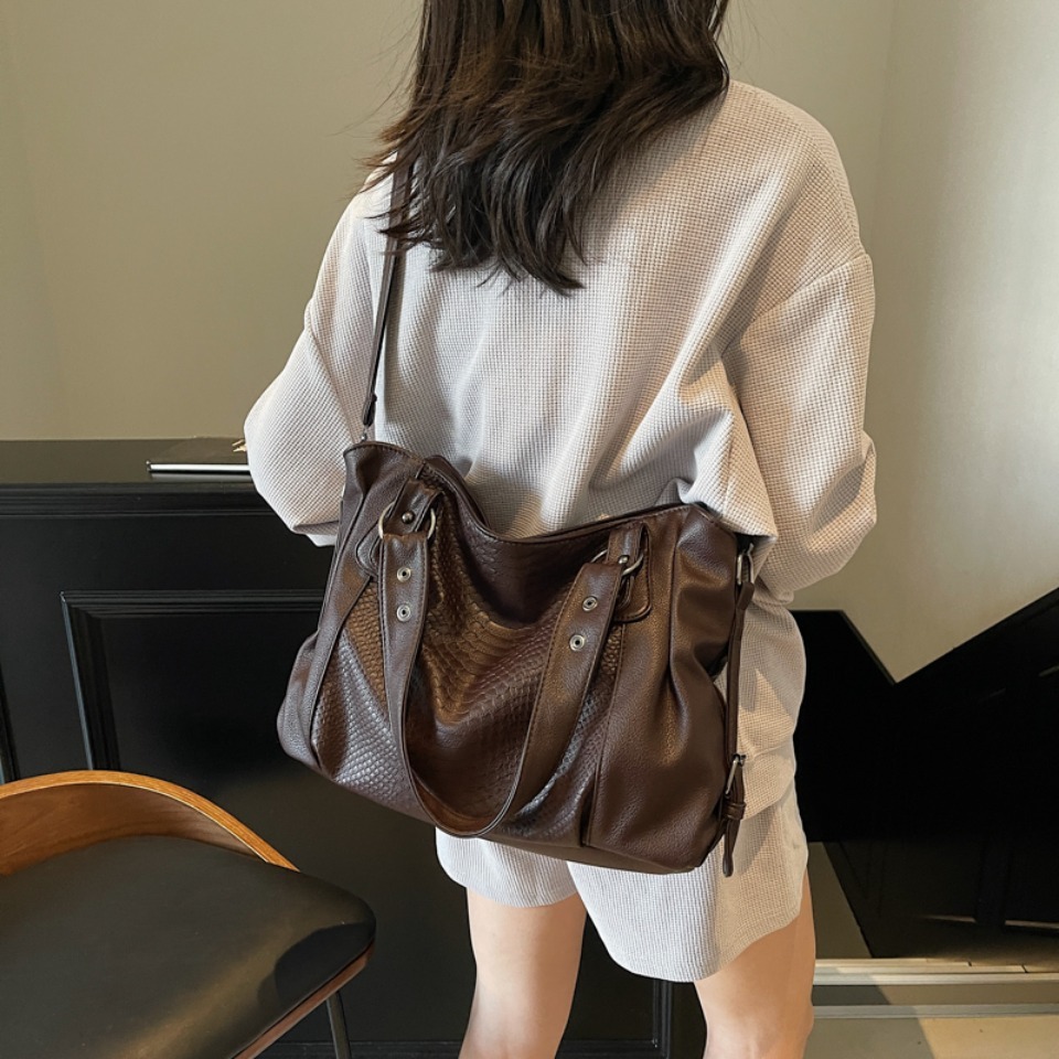 ワニ大容量黒ショルダーバッグ女性のための大型ショッパーバッグ - Luxury Bags For Travel のレビューと価格